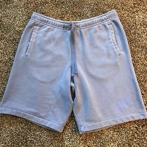 Men’s Nike Shorts - L